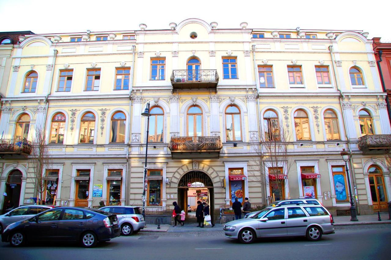 Family Apartments Tbiliszi Kültér fotó